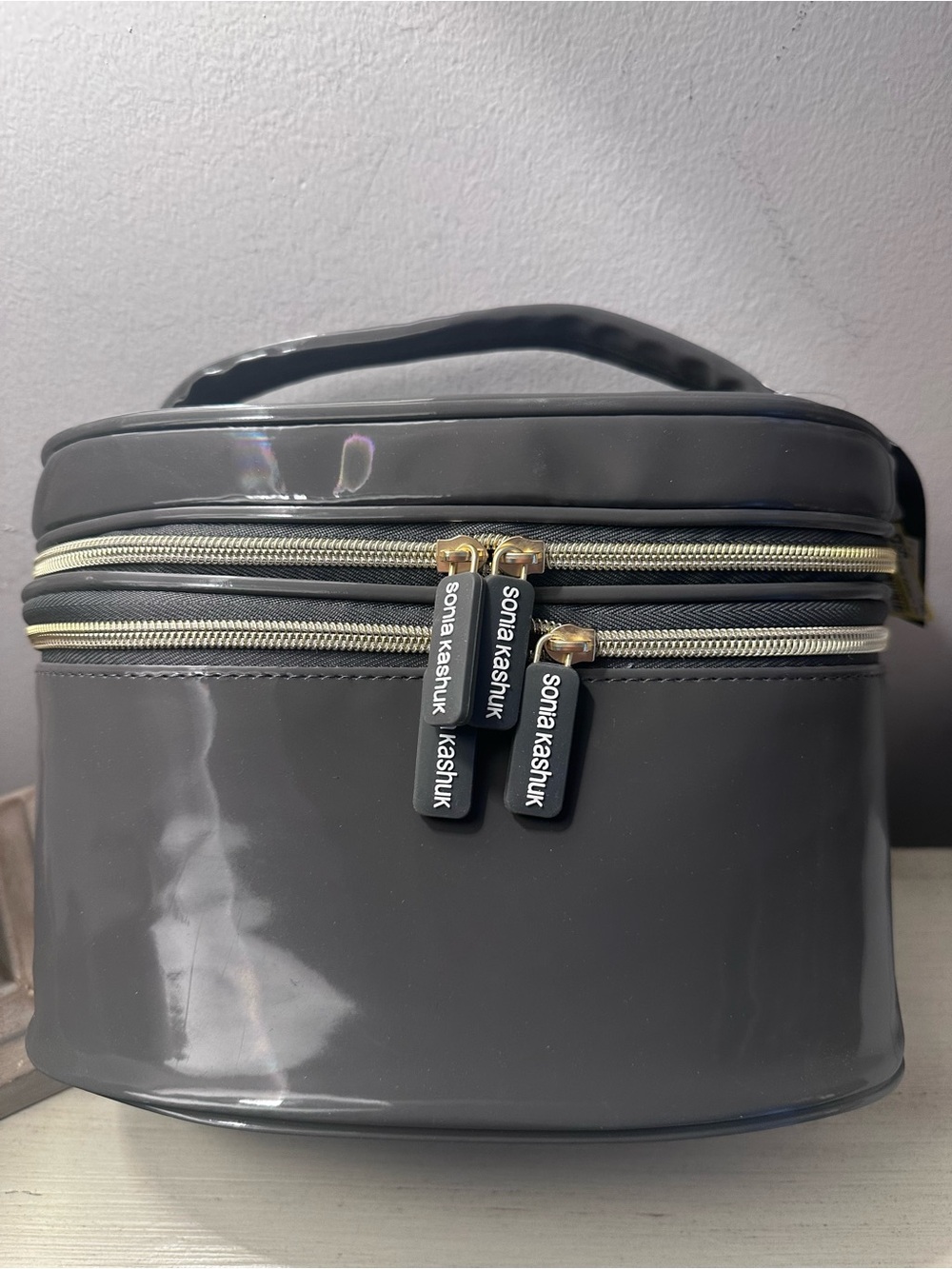 Sonia Kashuk Glossy Black Cosmetic Train Case - Picture 3 of 6